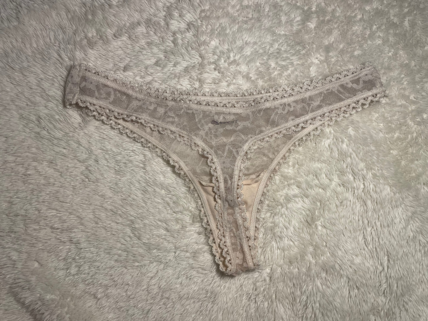 Weiße Unterhose - Slipsgetragen.de