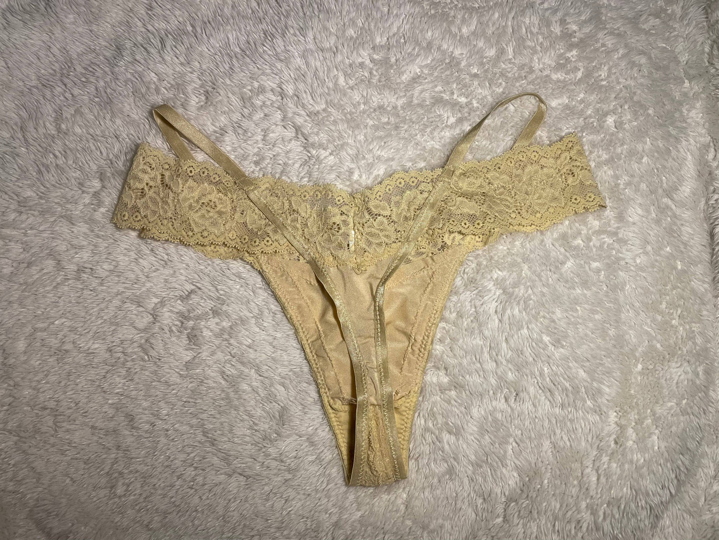 Gelber Tanga