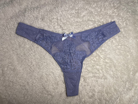 Süßer blauer Slip